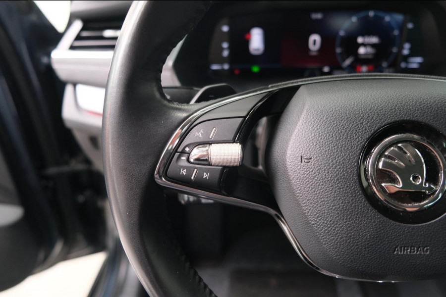 Škoda Octavia Combi 1.0 e-TSI Business Edition Plus Automaat - N.A.P. Airco, Cruise, Navi, PDC, Camera, Trekhaak.