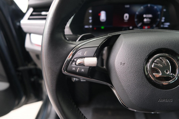 Škoda Octavia Combi 1.0 e-TSI Business Edition Plus Automaat - N.A.P. Airco, Cruise, Navi, PDC, Camera, Trekhaak.