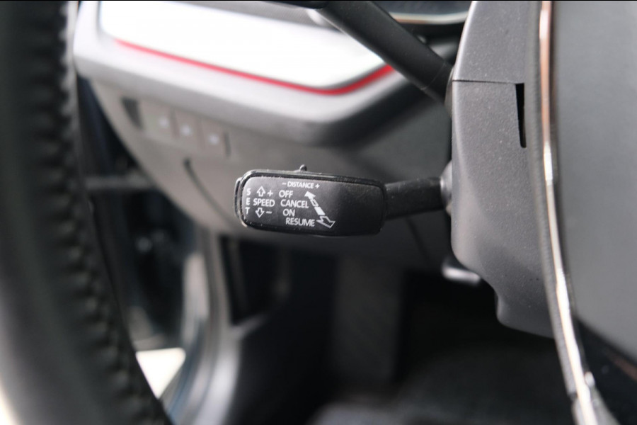 Škoda Octavia Combi 1.0 e-TSI Business Edition Plus Automaat - N.A.P. Airco, Cruise, Navi, PDC, Camera, Trekhaak.