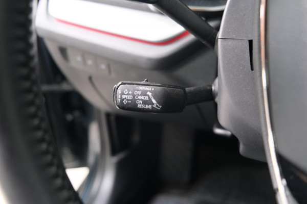 Škoda Octavia Combi 1.0 e-TSI Business Edition Plus Automaat - N.A.P. Airco, Cruise, Navi, PDC, Camera, Trekhaak.