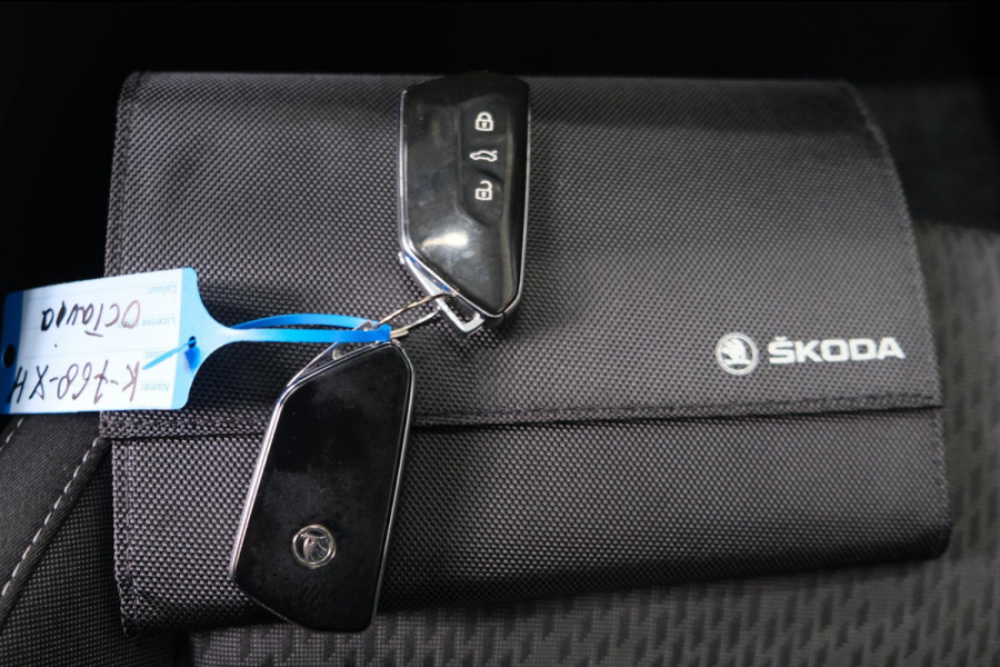 Škoda Octavia Combi 1.0 e-TSI Business Edition Plus Automaat - N.A.P. Airco, Cruise, Navi, PDC, Camera, Trekhaak.