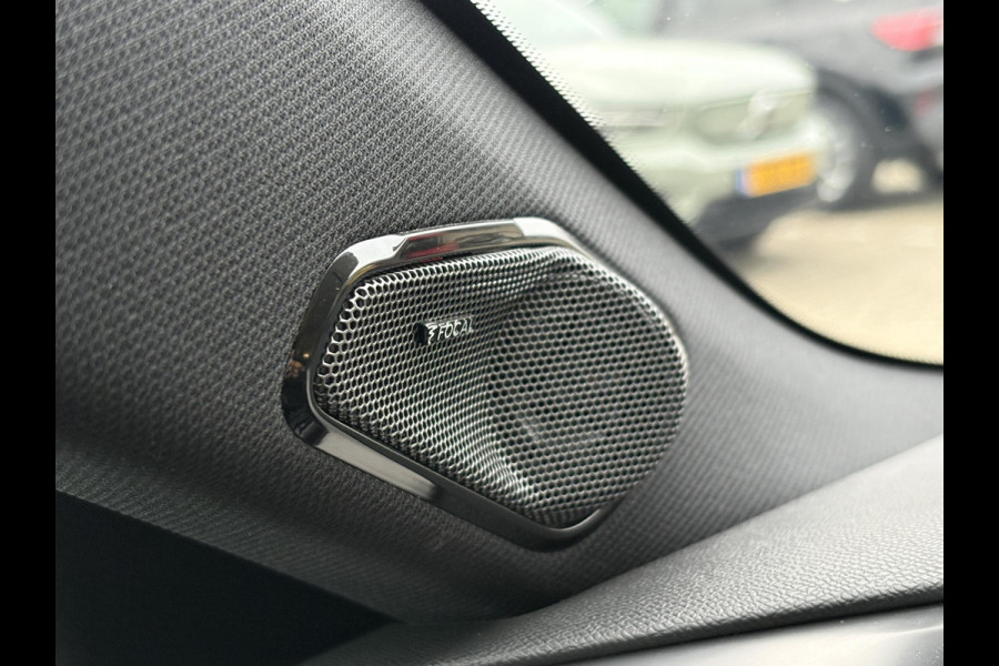 Peugeot 308 1.6 HYbrid 225 GT Pack Business | Plug-in Hybride PHEV | Stoel- & Stuurverwarming | 360 Camera | Adaptieve Cruisecontrol  | Elektrisch Verstelbare AGR Memory Stoel | Focal Audio |