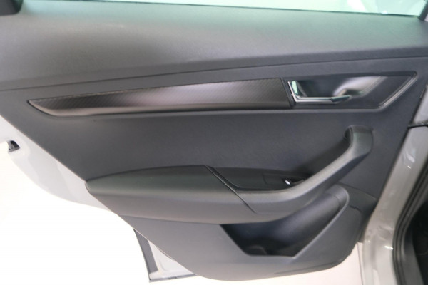 Škoda Karoq 1.5 TSI ACT Sportline Business - N.A.P. Airco, Cruise, Navi, PDC, Camera, Schuifdak, Trekhaak.