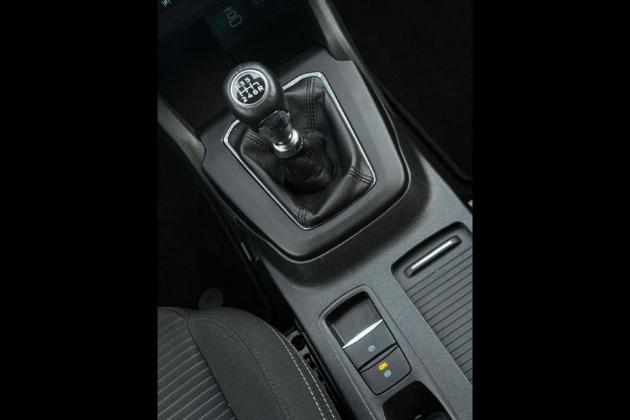 Ford Focus 1.0 EcoBoost 125 pk Hybrid Titanium, 1 e eigenaar, NL auto met nationale auto pas