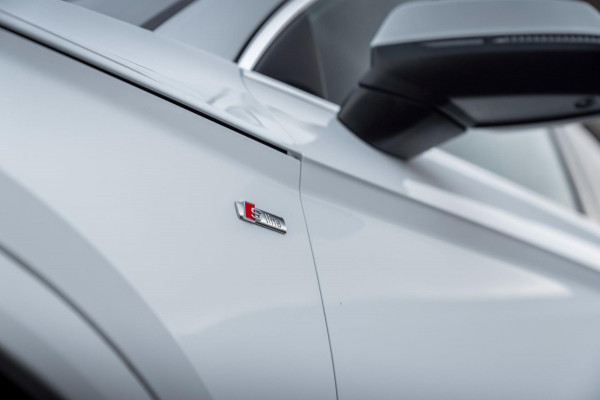 Audi Q5 50 TFSI e Quattro S Edition 2x S-Line Adaptive Trekhaak B&O Ambiance 360 Camera 19''