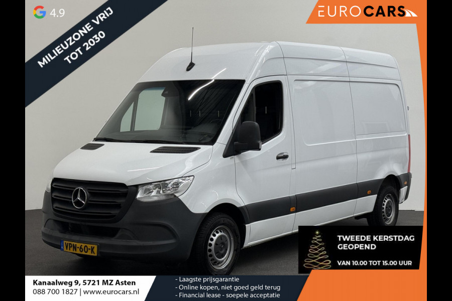 Mercedes-Benz Sprinter L2H2 Automaat Navi Airco Camera Trekhaak 3Zits DAB