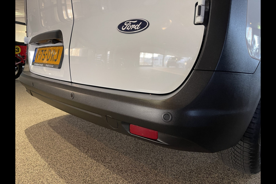 Ford Transit Courier 1.0 EcoBoost Trend benzine grijs kenteken / zo goed als nieuw / fabrieksgarantie tot 07-03-2026 / vaste prijs rijklaar € 19.950 ex / lease vanaf € 336 / direct leverbaar