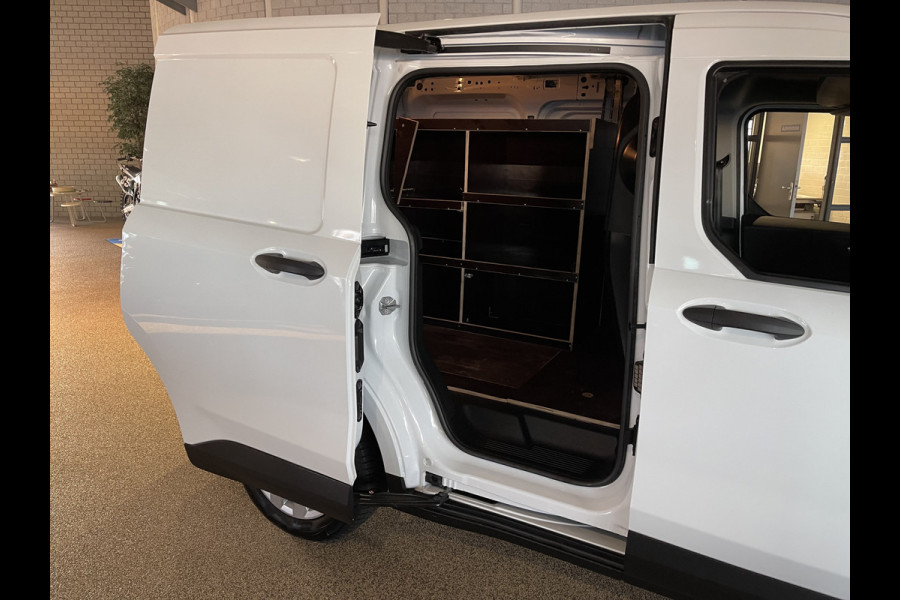 Ford Transit Courier 1.0 EcoBoost Trend benzine grijs kenteken / zo goed als nieuw / fabrieksgarantie tot 07-03-2026 / vaste prijs rijklaar € 19.950 ex / lease vanaf € 336 / direct leverbaar