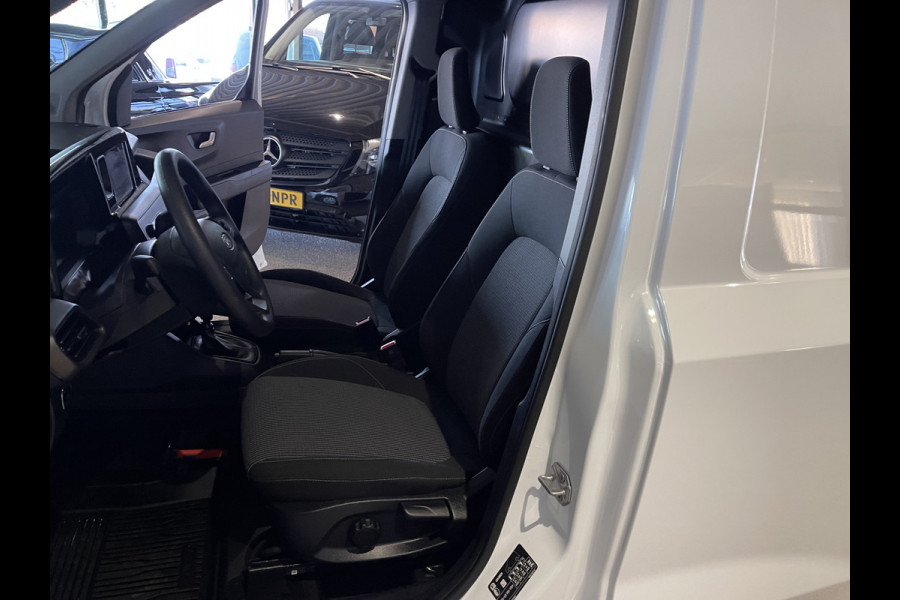 Ford Transit Courier 1.0 EcoBoost Trend benzine grijs kenteken / zo goed als nieuw / fabrieksgarantie tot 07-03-2026 / vaste prijs rijklaar € 19.950 ex / lease vanaf € 336 / direct leverbaar