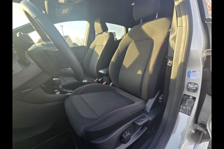 Ford Fiesta 1.0 EcoBoost Hybrid ST-Line X | Adaptive cruise control | Winter Pack | Dodehoeksensoren | Full-LED koplampen | Achteruitrijcamera | Draadloze telefoonlader | Privacy glass