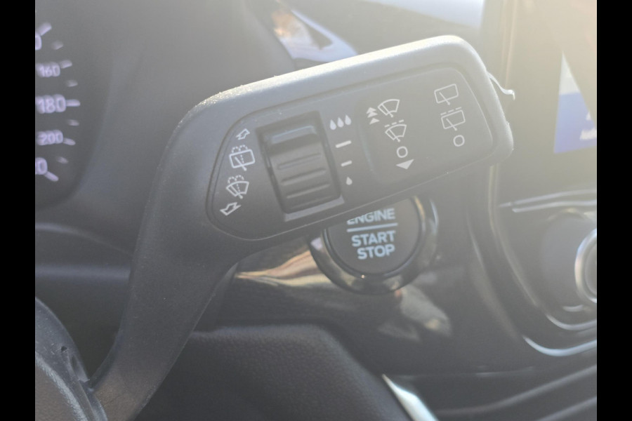 Ford Fiesta 1.0 EcoBoost Hybrid ST-Line X | Adaptive cruise control | Winter Pack | Dodehoeksensoren | Full-LED koplampen | Achteruitrijcamera | Draadloze telefoonlader | Privacy glass