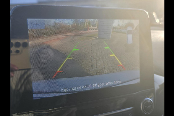 Ford Fiesta 1.0 EcoBoost Hybrid ST-Line X | Adaptive cruise control | Winter Pack | Dodehoeksensoren | Full-LED koplampen | Achteruitrijcamera | Draadloze telefoonlader | Privacy glass