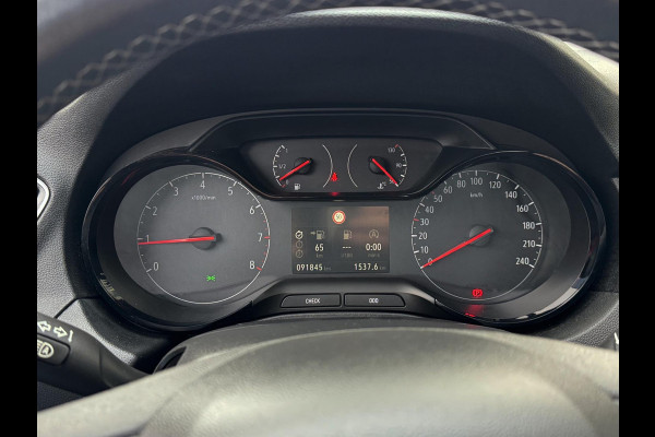 Opel Grandland X 1.2 Turbo Design Line - Navigatie I Airco I Sport stoelen I LED I PDC I Achteruitrij camera I Dealer onderhouden