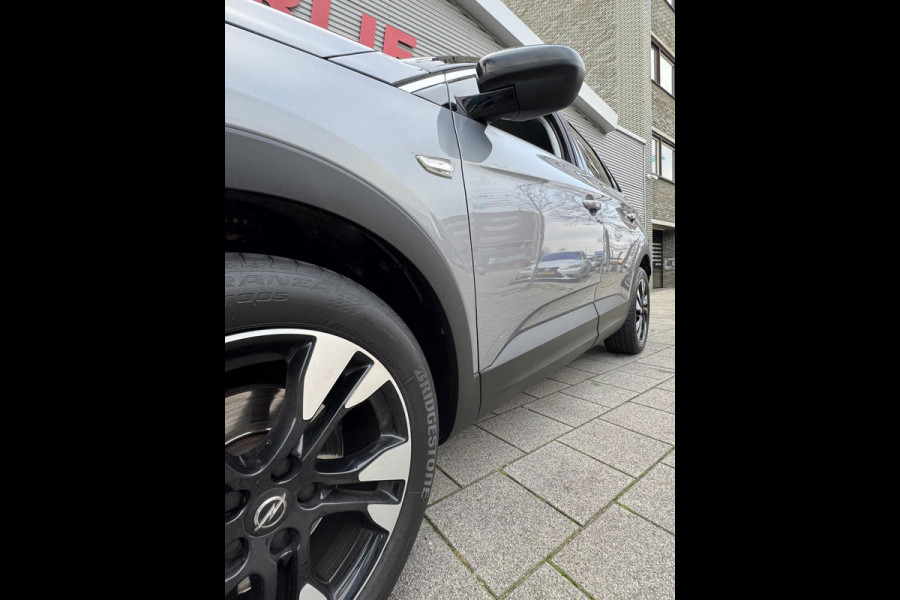 Opel Grandland X 1.2 Turbo Design Line - Navigatie I Airco I Sport stoelen I LED I PDC I Achteruitrij camera I Dealer onderhouden