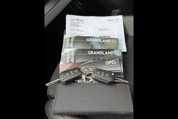 Opel Grandland X 1.2 Turbo Design Line - Navigatie I Airco I Sport stoelen I LED I PDC I Achteruitrij camera I Dealer onderhouden