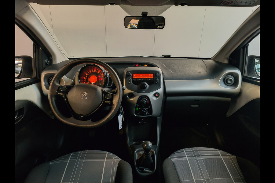 Peugeot 108 1.0 e-VTi Rijklaar + 12 maanden Bovag-garantie Henk Jongen Auto's in Helmond,  al 50 jaar service zoals 't hoort!