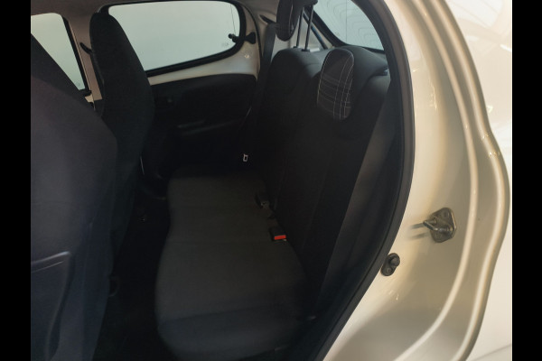 Peugeot 108 1.0 e-VTi Rijklaar + 12 maanden Bovag-garantie Henk Jongen Auto's in Helmond,  al 50 jaar service zoals 't hoort!