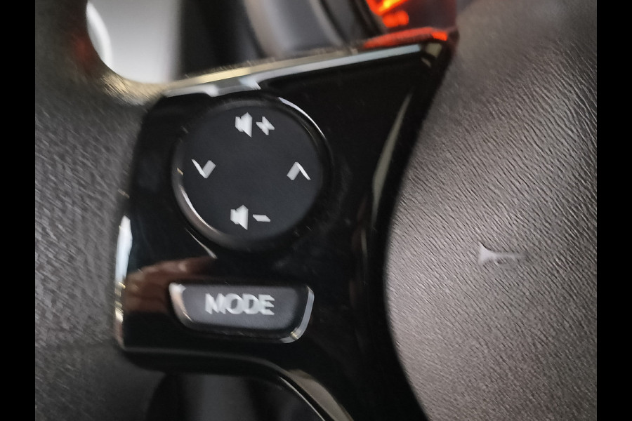 Peugeot 108 1.0 e-VTi Rijklaar + 12 maanden Bovag-garantie Henk Jongen Auto's in Helmond,  al 50 jaar service zoals 't hoort!