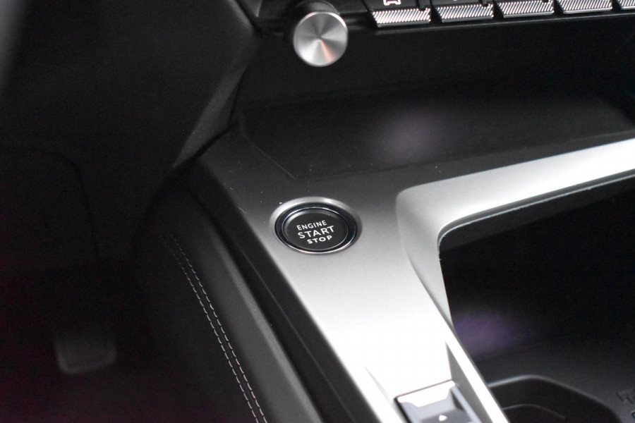 Peugeot 308 1.2 PureTech 130PK Allure Pack | Navi | Camera | LED | Stoelverw. | Incl. garantie