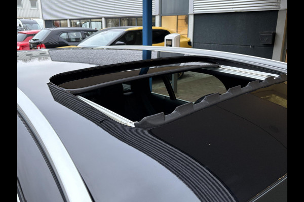 Mercedes-Benz E-Klasse Estate 300 e AMG Line PHEV | Elek. Wegklapbare Trekhaak | Open dak | Multibeam | Stoelverwarming | Achteruitrijcamera | Adaptive Cruise Control