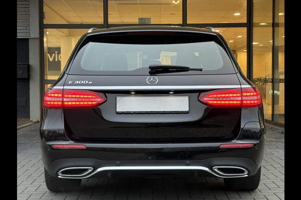 Mercedes-Benz E-Klasse Estate 300 e AMG Line PHEV | Elek. Wegklapbare Trekhaak | Open dak | Multibeam | Stoelverwarming | Achteruitrijcamera | Adaptive Cruise Control