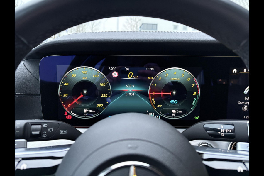 Mercedes-Benz E-Klasse Estate 300 e AMG Line PHEV | Elek. Wegklapbare Trekhaak | Open dak | Multibeam | Stoelverwarming | Achteruitrijcamera | Adaptive Cruise Control