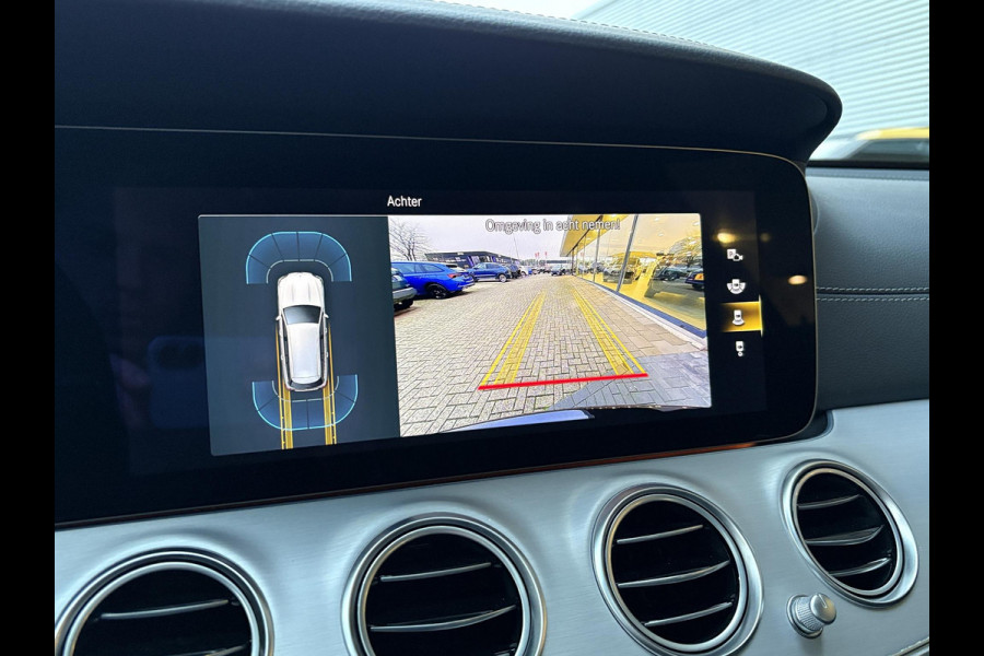 Mercedes-Benz E-Klasse Estate 300 e AMG Line PHEV | Elek. Wegklapbare Trekhaak | Open dak | Multibeam | Stoelverwarming | Achteruitrijcamera | Adaptive Cruise Control