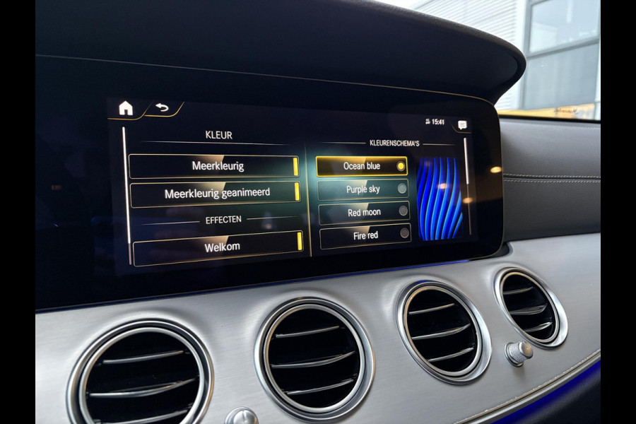 Mercedes-Benz E-Klasse Estate 300 e AMG Line PHEV | Elek. Wegklapbare Trekhaak | Open dak | Multibeam | Stoelverwarming | Achteruitrijcamera | Adaptive Cruise Control