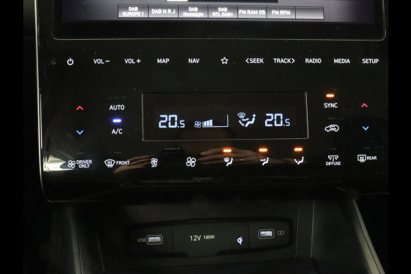 Hyundai Tucson 1.6 T-GDI PHEV Comfort 4WD | Trekhaak | Carplay | Adaptive cruise | Camera | Climate control | Navigatie | Digital Cockpit | Plug In