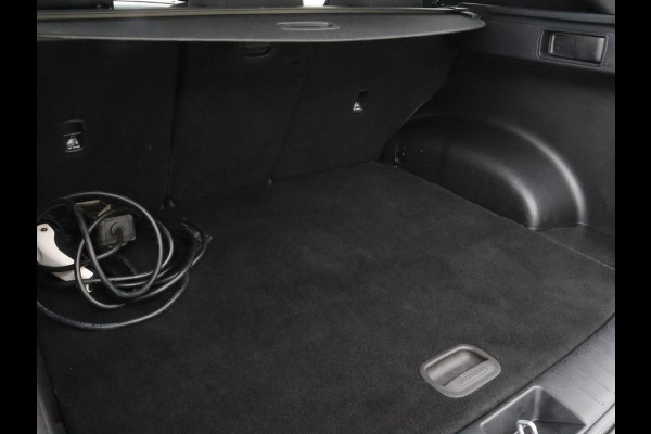 Hyundai Tucson 1.6 T-GDI PHEV Comfort 4WD | Trekhaak | Carplay | Adaptive cruise | Camera | Climate control | Navigatie | Digital Cockpit | Plug In