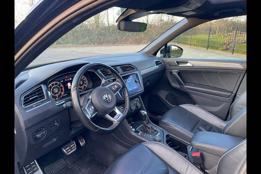 Volkswagen Tiguan 2.0 TSI 4Motion R-Line PANORAMADAK VIRTUAL LED-XENON LEER MEMORY STOELEN ELECTR -TREKHAAK
