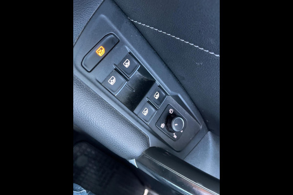 Volkswagen Tiguan 2.0 TSI 4Motion R-Line PANORAMADAK VIRTUAL LED-XENON LEER MEMORY STOELEN ELECTR -TREKHAAK