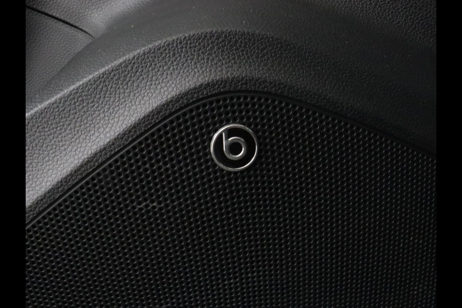 Seat Ateca 2.0 TDI FR Intens | Leder/Alcantara | Stoelverwarming | 360 Camera | Trekhaak | BeatsAudio | Adaptive cruise | Virtual Cockpit | Carplay | Navigatie | Full LED