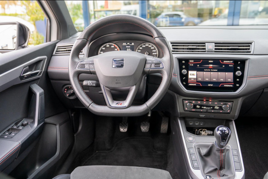 Seat Arona 1.0 TSI FR Business Intense Plus|Prijs incl. 12 mnd garantie|PDC Carplay Camera DAB Stoelverwarming Navigatie Bluetooth