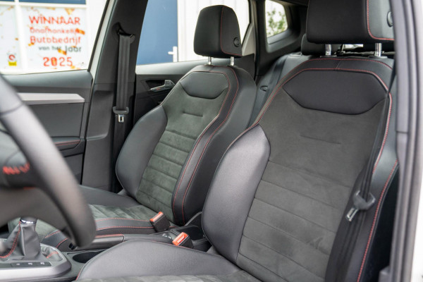 Seat Arona 1.0 TSI FR Business Intense Plus|Prijs incl. 12 mnd garantie|PDC Carplay Camera DAB Stoelverwarming Navigatie Bluetooth