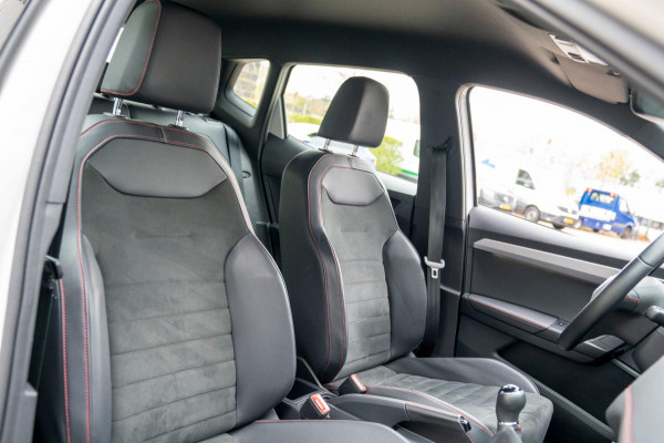 Seat Arona 1.0 TSI FR Business Intense Plus|Prijs incl. 12 mnd garantie|PDC Carplay Camera DAB Stoelverwarming Navigatie Bluetooth