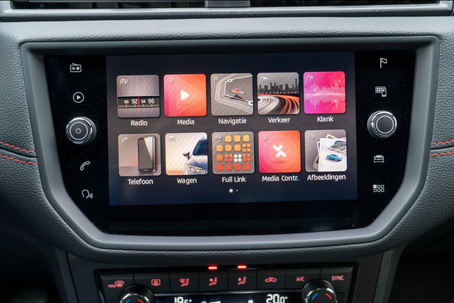 Seat Arona 1.0 TSI FR Business Intense Plus|Prijs incl. 12 mnd garantie|PDC Carplay Camera DAB Stoelverwarming Navigatie Bluetooth