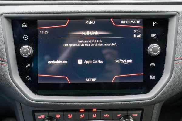 Seat Arona 1.0 TSI FR Business Intense Plus|Prijs incl. 12 mnd garantie|PDC Carplay Camera DAB Stoelverwarming Navigatie Bluetooth