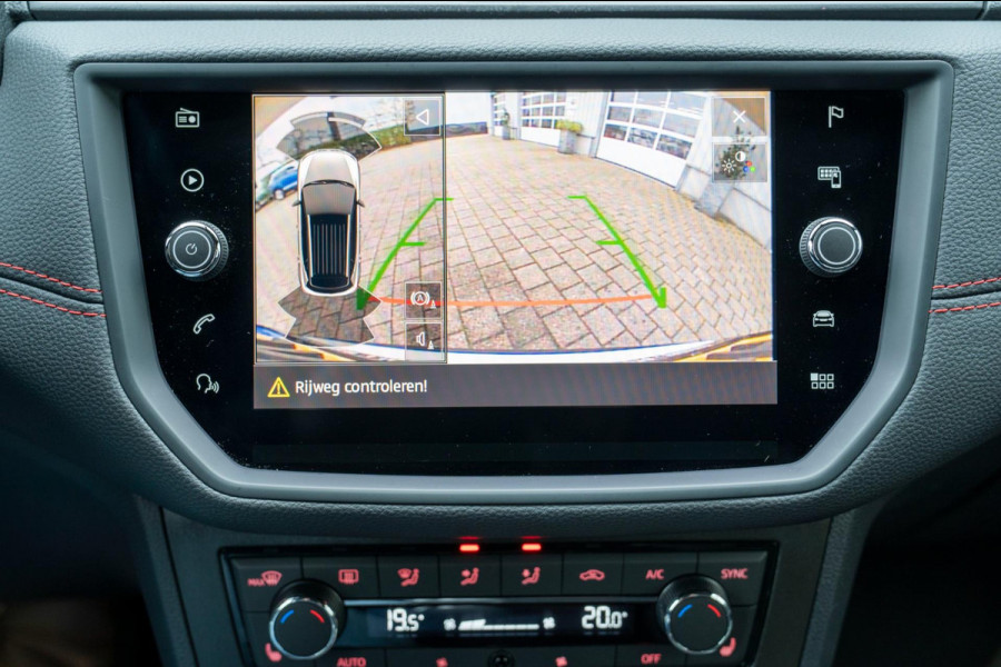 Seat Arona 1.0 TSI FR Business Intense Plus|Prijs incl. 12 mnd garantie|PDC Carplay Camera DAB Stoelverwarming Navigatie Bluetooth
