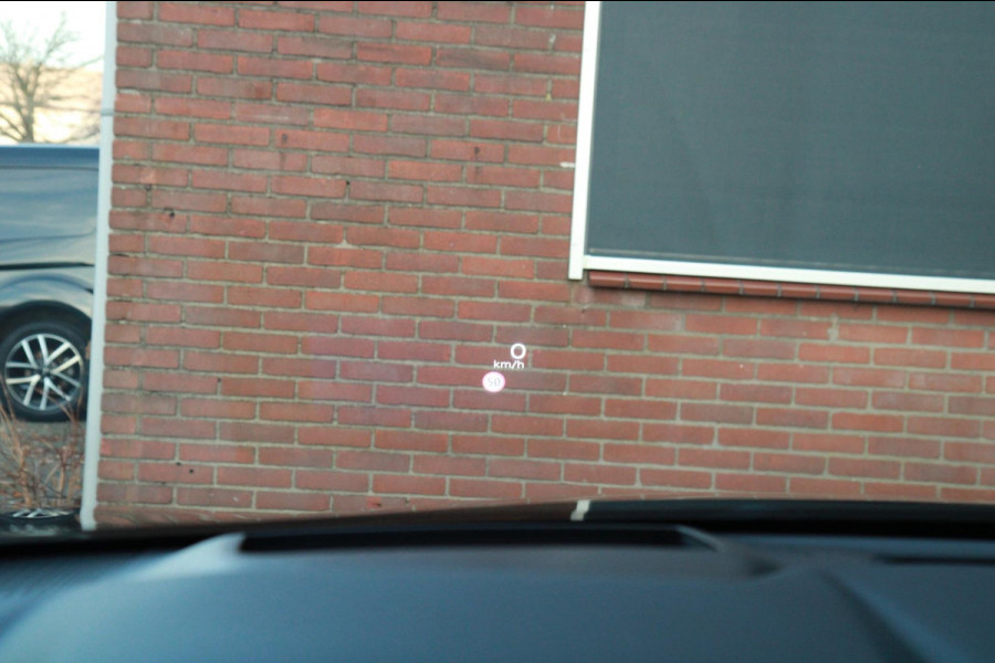 Nissan QASHQAI 1.3 MHEV Xtronic Business Premium AUTOMAAT / Panorama dak / Camera