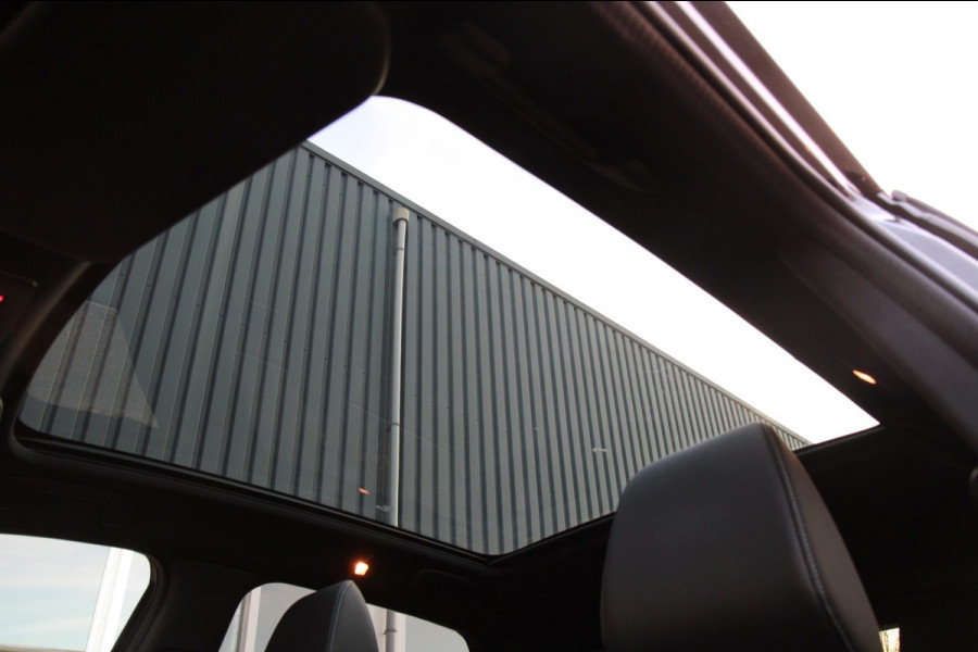 Nissan QASHQAI 1.3 MHEV Xtronic Business Premium AUTOMAAT / Panorama dak / Camera