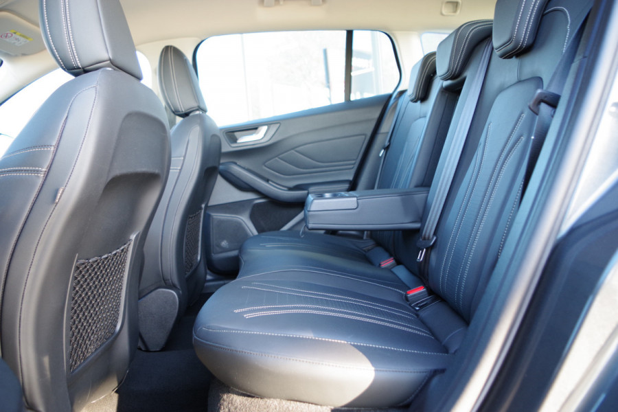 Ford FOCUS Wagon 1.0 EcoBoost 125 PK Automaat Vignale BNS, B&O Sound, Leder, Adap. Cruise Control