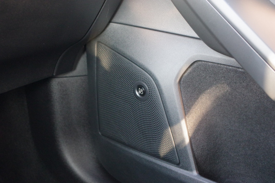 Ford FOCUS Wagon 1.0 EcoBoost 125 PK Automaat Vignale BNS, B&O Sound, Leder, Adap. Cruise Control