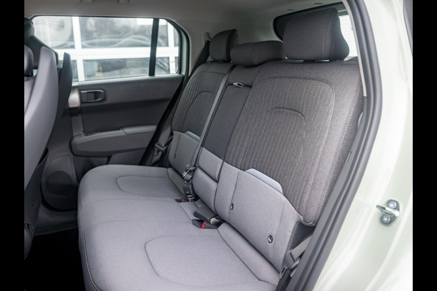 Kia EV3 Air 58.3 kWh | Uit voorraad leverbaar | Navi | 17" | Adapt. Cruise | Clima | PDC | Dakrails |