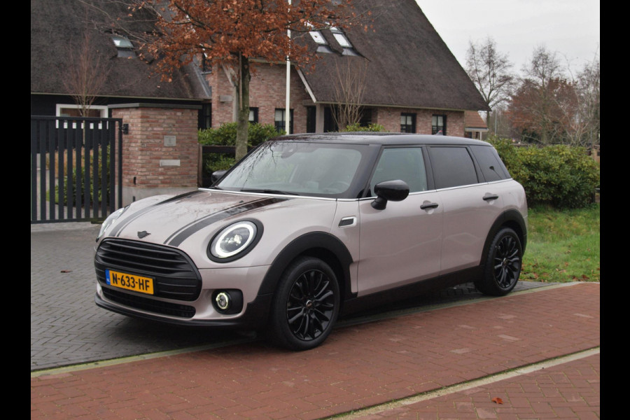 MINI Clubman 1.5 Cooper Business Edition | Rooftop Grey | Camera | Head-Up Display | Apple Camera | Automaat |