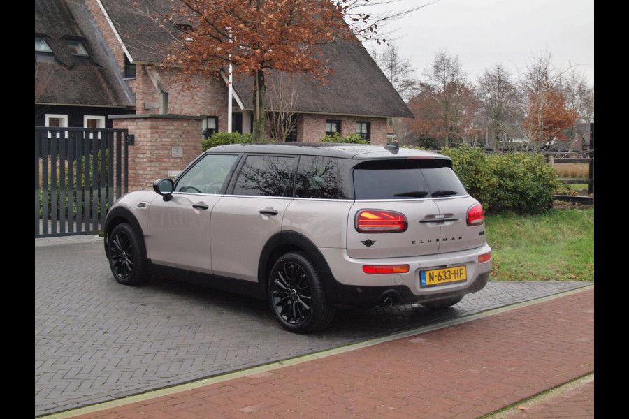 MINI Clubman 1.5 Cooper Business Edition | Rooftop Grey | Camera | Head-Up Display | Apple Camera | Automaat |