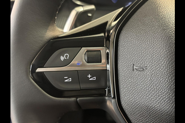 Peugeot 208 1.2 Hybrid 110 e-DCS6 Allure VOORRAAD DEAL | Automaat | Navigatie | 360 camera | Draadloze telefoonlader |
