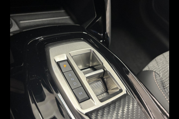 Peugeot 208 1.2 Hybrid 110 e-DCS6 Allure VOORRAAD DEAL | Automaat | Navigatie | 360 camera | Draadloze telefoonlader |