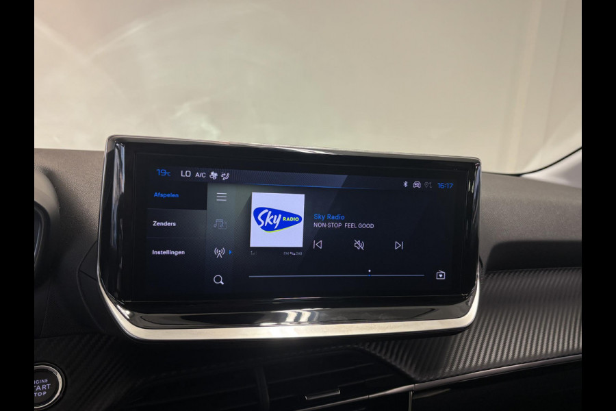 Peugeot 208 1.2 Hybrid 110 e-DCS6 Allure VOORRAAD DEAL | Automaat | Navigatie | 360 camera | Draadloze telefoonlader |