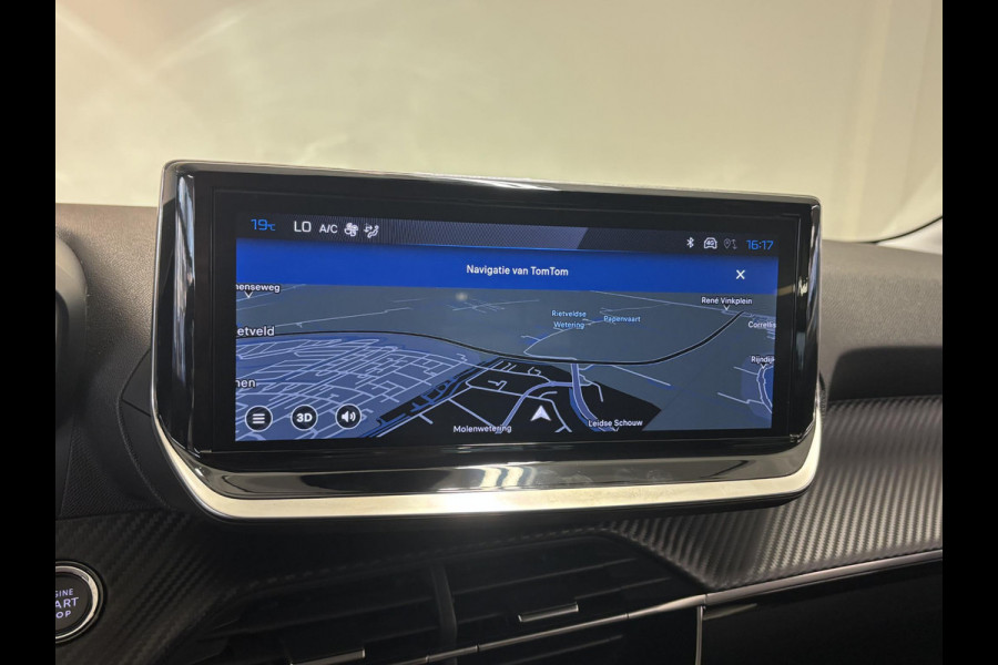 Peugeot 208 1.2 Hybrid 110 e-DCS6 Allure VOORRAAD DEAL | Automaat | Navigatie | 360 camera | Draadloze telefoonlader |